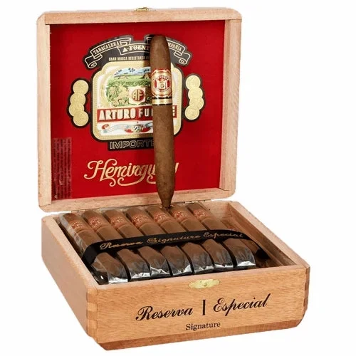 Arturo Fuente – Hemingway – Signature (Perfecto)
