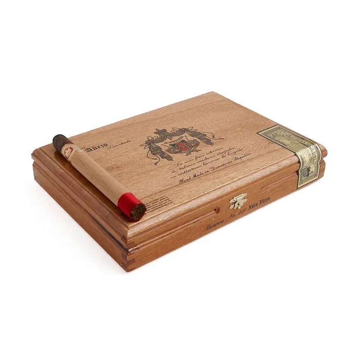 Arturo Fuente Anejo Reserva No. 48 Churchill