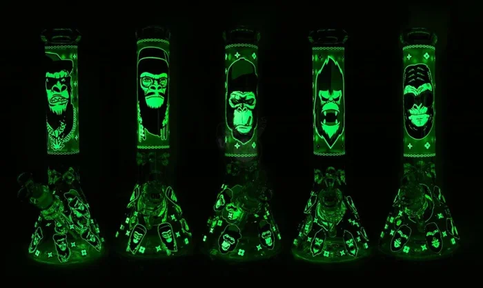 OG-551 14” 7mm Glow in the Dark Beaker
