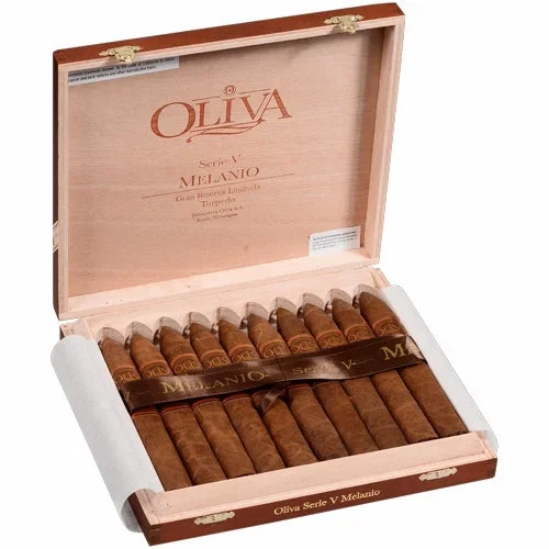Oliva Serie V Melanio Torpedo (6.5 ” x 52)